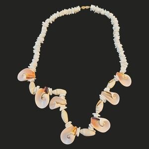 Vintage Shell Necklace Dangle Pendant Beach Surfer Coastal Statement 18 Inch